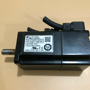 ein gebrauchter Yaskawa SGMJV-01AAA61 AC Servomotor Qualitätssicherung - Bild 1 von 3