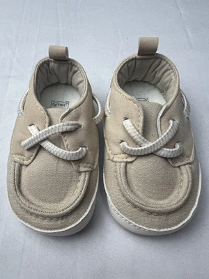 Zapatos de bebé Carters de lona e imitación de gamuza talla 3-6 meses Foto 1 de 4