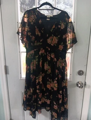 American Rag Women's Floral Shortsleeve Dress Sz 1x - Image 1 of 4