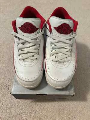 Air Jordan 2 Retro Bajo 'Blanco Rojo Varisty' Foto 1 de 4