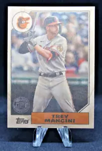 2022 Topps Series 1 - Trey Mancini #T87-36 Wood Variation #/1 - Picture 1 of 3