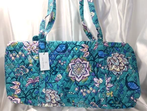 Vera Bradley's XL LARGE TRAVELER DUFFEL Bag in PEACOCK GARDEN Pattern, Blue, NWT - Picture 1 of 14