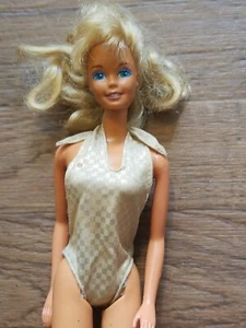 Vintage 1983 Mattel Sun Gold Malibu Barbie Doll with Gold Checkered Swimsuit - Picture 1 of 3