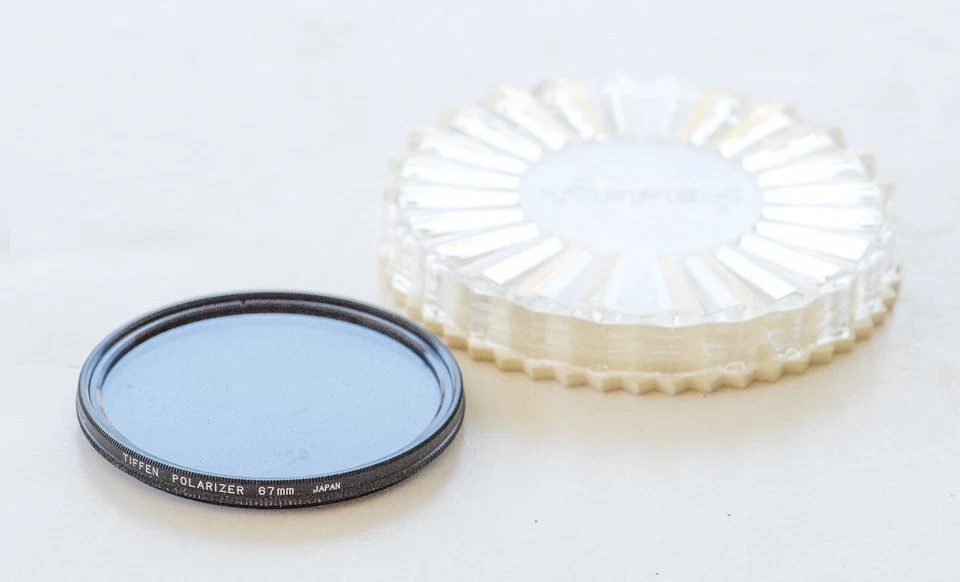 Tiffen 67mm Polarizer Filter w/case - Image 1 of 1