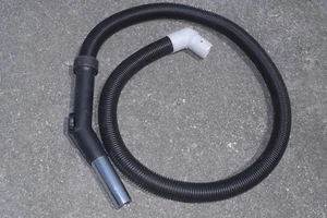 VACUUM CLEANER HOSE FOR UNKNOWN MAKE/MODEL..............ADVISE IF KNOWN - Picture 1 of 2