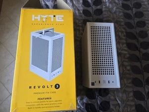 Case PC Itx HYTE Revolt 3 Bianco Con Maniglia E Supporto Per Cuffie - Foto 1 di 8