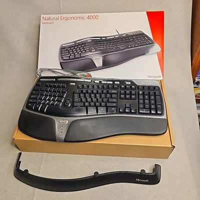 MICROSOFT Natural Ergonomic Keyboard 4000 Wired USB Model 1048 With Riser & Box - Image 1 of 4