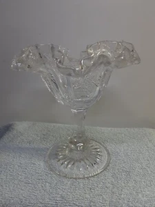FENTON ART GLASS~ RED CLIFF Co.~ CLEAR RUFFLED EDGE GRAPE DESIGN CANDY DISH~ 6" - Picture 1 of 5
