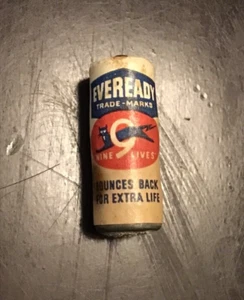 Eveready Battery, Vintage Manufacture, Nine Lives Slogan, Cat Logo, USA Made - Picture 1 of 3