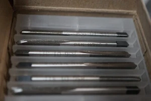 Menge 6 R&N Helicoil M3 x 0,5 2 Flöte D-1 STI Metrisch HSS SPPT Stecker Gewindebohrer - Bild 1 von 2