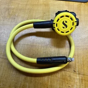 Pulpo amarillo Scubapro R105 - Segunda etapa - Regulador de buceo Octo - 11.332.200 - Imagen 1 de 11