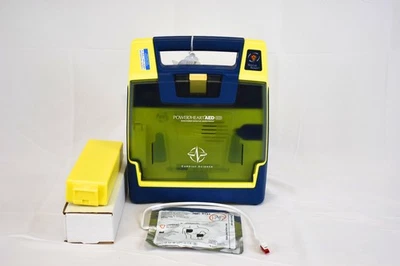 DAE Cardiac Science Corp Power Heart G3 con batteria e accessori - Immagine 1 di 4