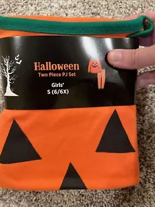 Girl's Halloween Two-Piece Pajama Set - Long Sleeve Top & Pants - Size: S (6-6X) - Picture 1 of 5
