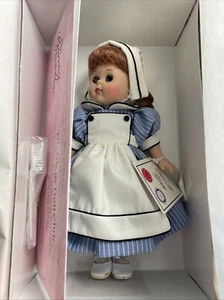 8" GINNY Vogue Puppe als Krankenschwester Geschenk des Lebens Neu im Karton - Bild 1 von 14