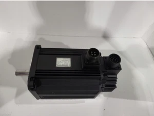 ♕♕♕  Yaskawa Servo Motor SGMKS-09A5A2S    0.85kW 7.3A  200V UPS ♕♕♕ - Picture 1 of 2