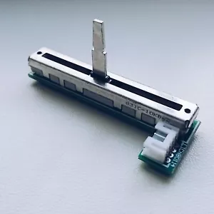 Replacement Fader for Pioneer DJM2000 fits Ch1 or Ch3 (DWX2930 / DWX2932) - Bild 1 von 1