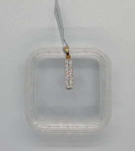 0.25cts Canadian Diamond 9K Gold Pendant - Picture 1 of 10