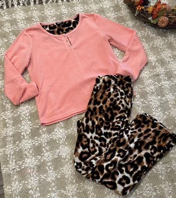 XOXO Rosa y Animal Print Pijama y Calcetines Set de Regalo Talla M Foto 1 de 4