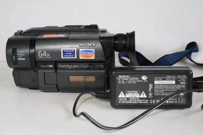 SONY HANDYCAM CCD-TRV15E CAMCORDER HI-8 VIDEO-8 XR VIDEO CAMERA ANALOGUE 8MM - Image 1 of 4