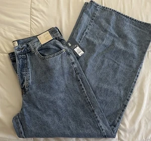 Universal Thread Damen Mid-Rise Super Wide Leg Jeans Light Wash Blau 10 - Bild 1 von 11