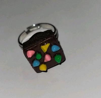 Anillo de mujer Candy Chip ajustable plata postre brownie miniatura Foto 1 de 4