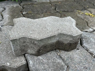Betonsteinpflaster, grau, 8 cm,  von Terrasse ausgebaut 24 m² zur Selbstabholung - Bild 1 von 4