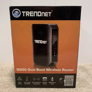 TRENDnet Wireless N600 Dual Band Gigabit Router, TEW-752DRU - Picture 1 of 6