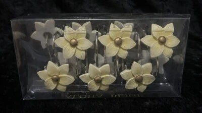 Popular Productos de Baño “Aloha Beige” Juego de 12 Ganchos de Ducha Metal Diseño Floral  Foto 1 de 2