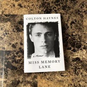 Miss Memory Lane: A Memoir By Haynes, Colton 2022 1st Atria Books Hardcover Edi - Picture 1 of 8
