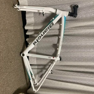 Bianchi DUE Road Bike Frame – Aluminum Frame with Carbon Fork – Italian Design - Picture 1 of 4