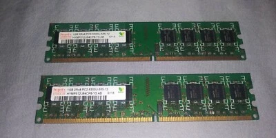 Hynix 2 GB SO-DIMM 1066 MHz DDR3 Memory (HMT125S6AFR8C-G7) - Image 1 of 2
