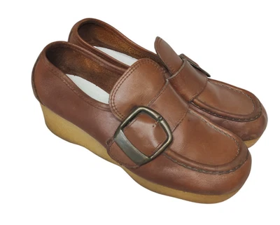 Винтажные женские мокасины хиппи на платформе 70-х коричневая кожа на танкетке каблук с 7 пряжками без застежек - Изображение 1 из 4