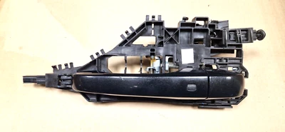 Chrysler 300 RH puerta de pasajero Handel 2011-2023 con soporte 04589861 Foto 1 de 4