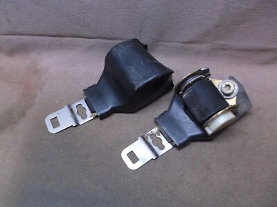 1970 MERCURY COUGAR FORD MUSTANG MACH BLACK 2 FRONT SEAT BELT SEATBELT RETRACTOR - Изображение 1 из 4