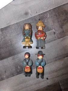 2 Figurine Amish firmate Doris Williams 1983 e 2 Farmers firmate MPS 1982 *LEGGI* - Foto 1 di 16