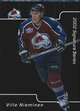 2001-02 BAP Signature Series Colorado Avalanche Hockey Card #130 Ville Nieminen