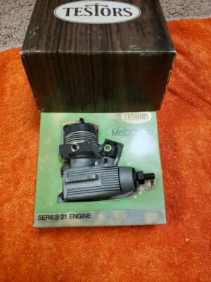 McCoy motor - McCoy RC 19 motor - vintage and well kept - Series 21 - Image 1 of 4