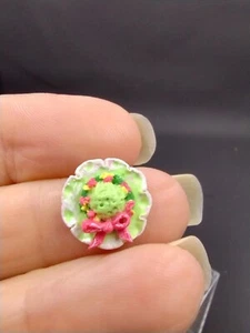 Artist Made Dollhouse Miniature 1:48 QS Scale Fancy Hat C Petry Peechtree-Minis - Picture 1 of 3