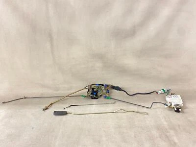 Cerradura de puerta eléctrica delantera Isuzu Trooper 2001 pestillo y actuador con varillas delantera izquierda Foto 1 de 4