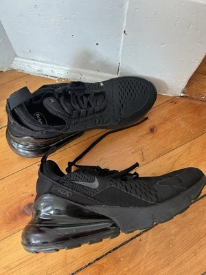 Nike Air Max. Zapato Deportivo 270 Triple Negro Talla 6.5 Para Mujer’s Foto 1 de 4