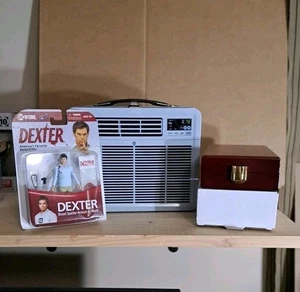 Bif Bang Pow Showtime Dexter AC Unit Lunchbox w/ Bloodslide Case & Action Figure - Picture 1 of 24