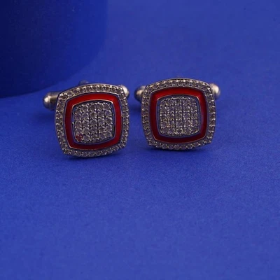 Gemelos para hombre enchapados en oro blanco de 14 quilates esmalte rojo corte redondo diamante creado en laboratorio Foto 1 de 4