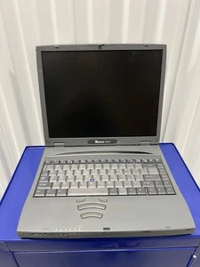Toshiba Tecra 8100 14.1" Pentium III Laptop - For Parts Untested - Picture 1 of 9