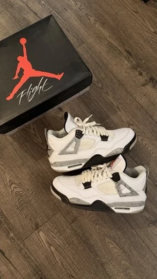 Air Jordan 4 Retro Blanco Cemento (2016) | 840606-192 | US 11 | Usado Foto 1 de 4