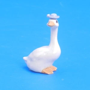 Hagen Renaker Miniature MOTHER GOOSE w Blue Hat Vintage Bird Figurine - Picture 1 of 7