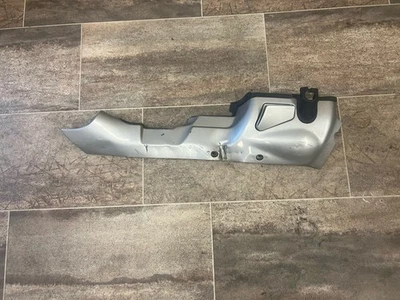 Cubierta protectora de escape silenciador derecho Honda 2006-10 GL1800 Goldwing OEM Foto 1 de 4