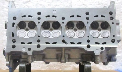 Culata reacondicionada para Mazda/Ford 1993-97 2,0 L/2000 CID L4, 16 V DOHC Foto 1 de 4