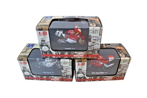 Lot of 3 New Ray 1:32 Diecast Ducati Motorcycles 750F1, 750 Imola, 851 Superbike - Bild 1 von 5