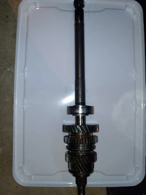 Triumph TR6 1970 completo salida eje principal con todas las marchas Foto 1 de 4