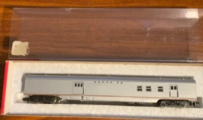 Vintage Concor(Kato) N Scale Santa Fe Baggage Car Free Shipping - Image 1 of 3